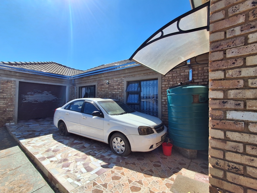 3 Bedroom Property for Sale in Ikageng North West